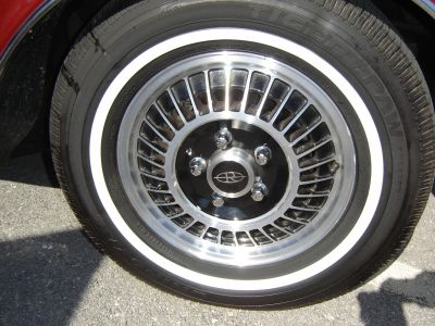 Alloy wheel on the Turbo convertible
