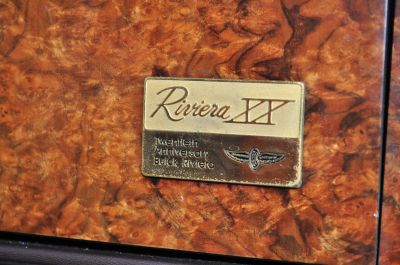 Dash plaque "Riviera XX, Twentieth Anniversary Buick Riviera"
