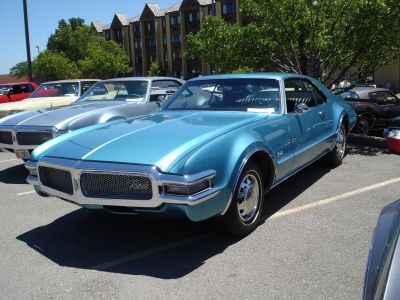 First Place Toronado
1968, owned by Pat McMillan, Robinson, IL
