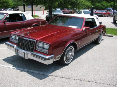 Convertible 2nd Place
1983 John & Helen Nilsen - Severna Park, MD
