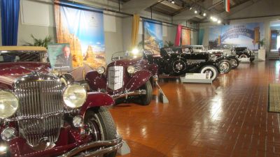 Several fascinating cars on Display
