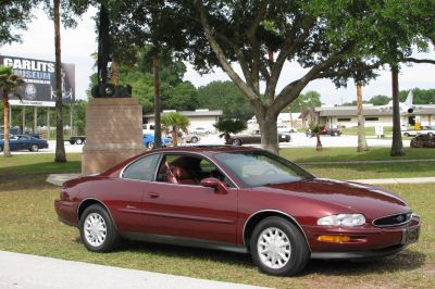 1995-1999 Class - First Place
1997, Burgundy, owned by Dave Messinger, Sarasota, FL
